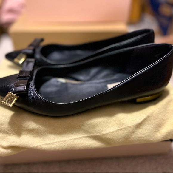 Authentic Burberry Flats - Picture 4 of 6